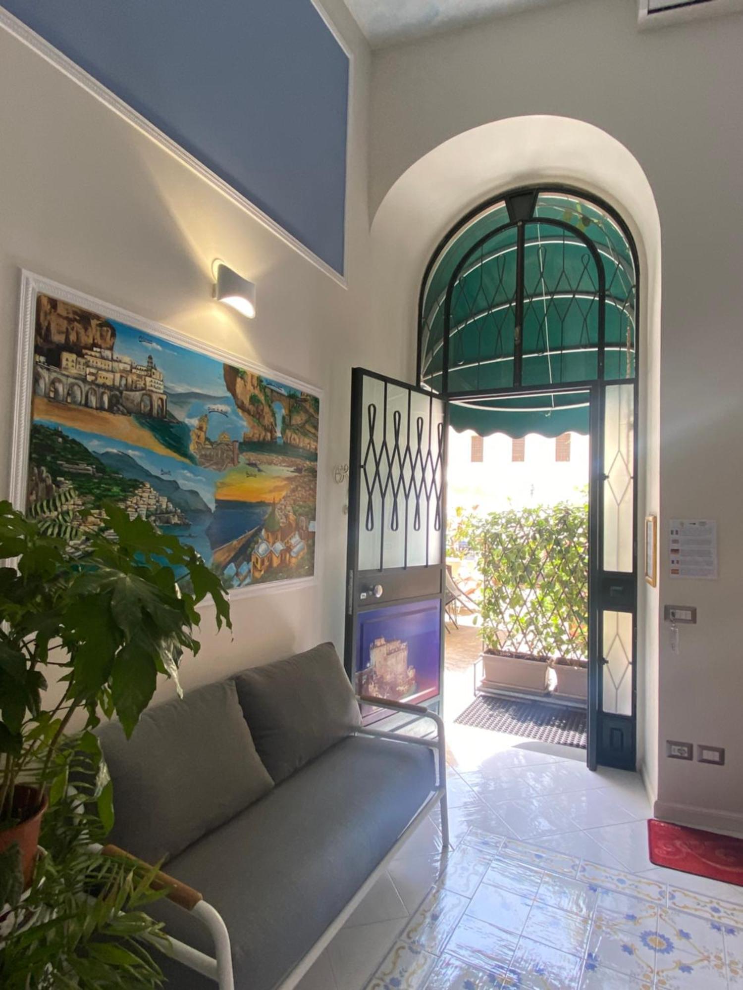 Rental House Angelina Maiori Bagian luar foto