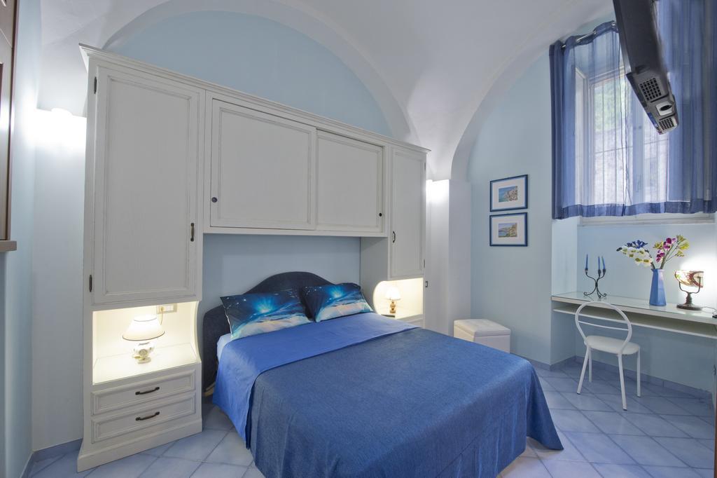 Rental House Angelina Maiori Bagian luar foto