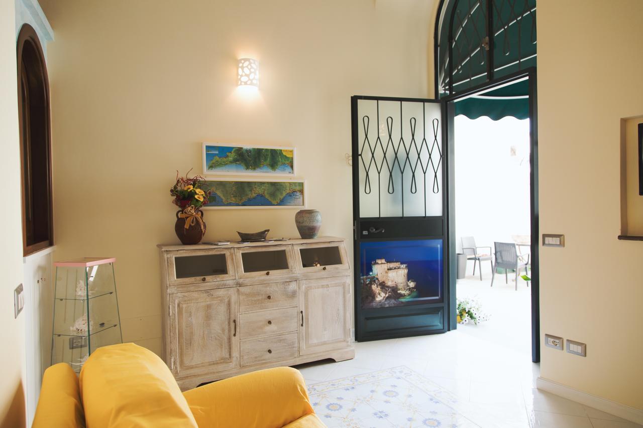 Rental House Angelina Maiori Bagian luar foto